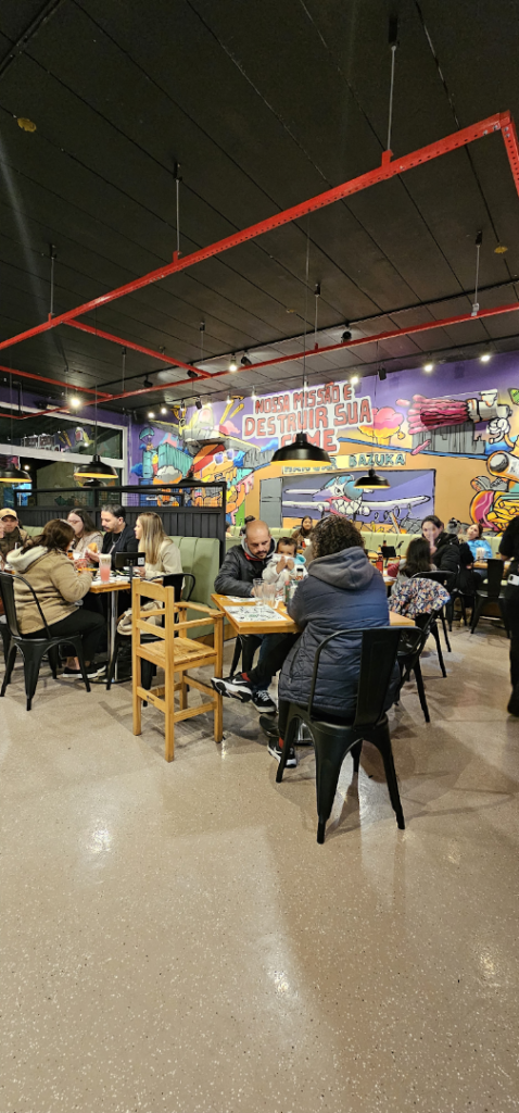Fachada da Hamburguerias Bazuka Burger, localizada no bairro PORTAL DOS IPES, cidade de Cajamar.